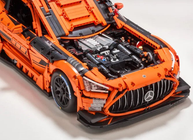 Mercedes-AMG GT3 1:8 by CaDA