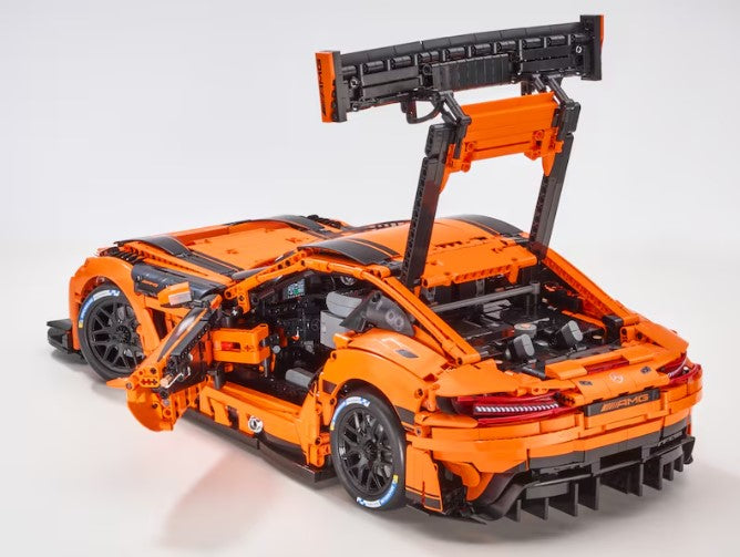 Mercedes-AMG GT3 1:8 by CaDA